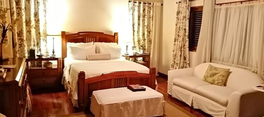 Master Bedroom (Copy)