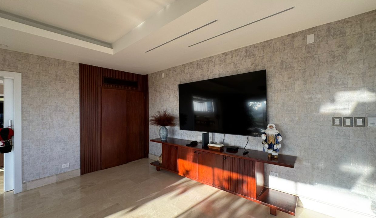 PHOTO-2025-08-18-23-27-17 (8)